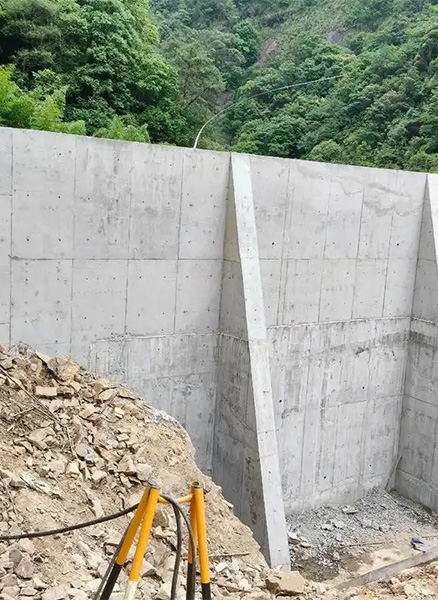 长治武乡县重力式挡土墙